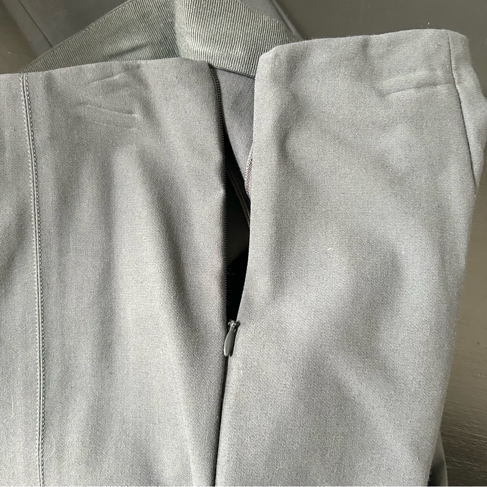 NWOT Vince Bobbi High-Rise Stitch-Seam Ponte Dark Grey Legging Pants, Size XS - Picture 10 of 16